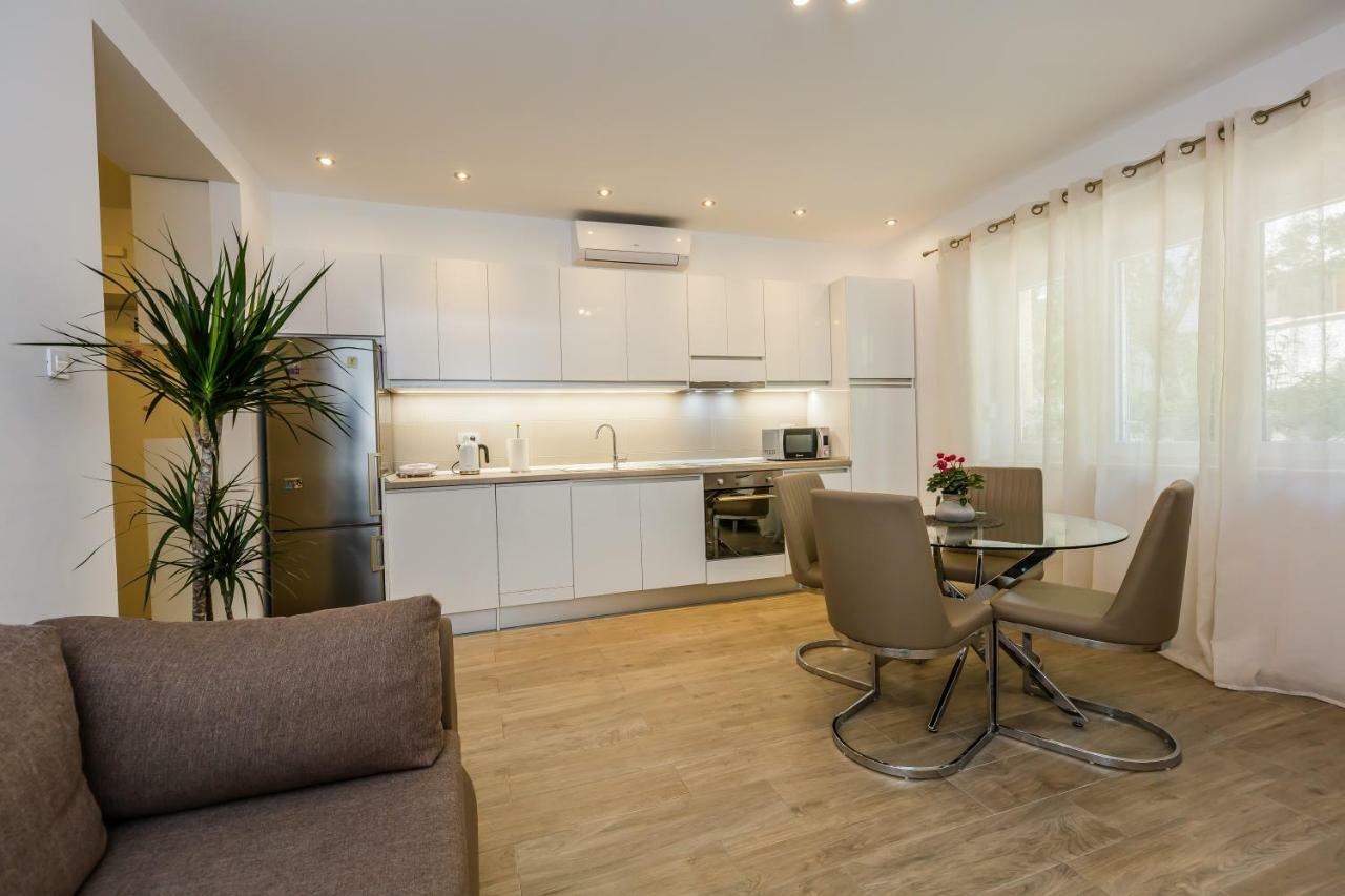 Olive Tree Apartment Split Exterior photo