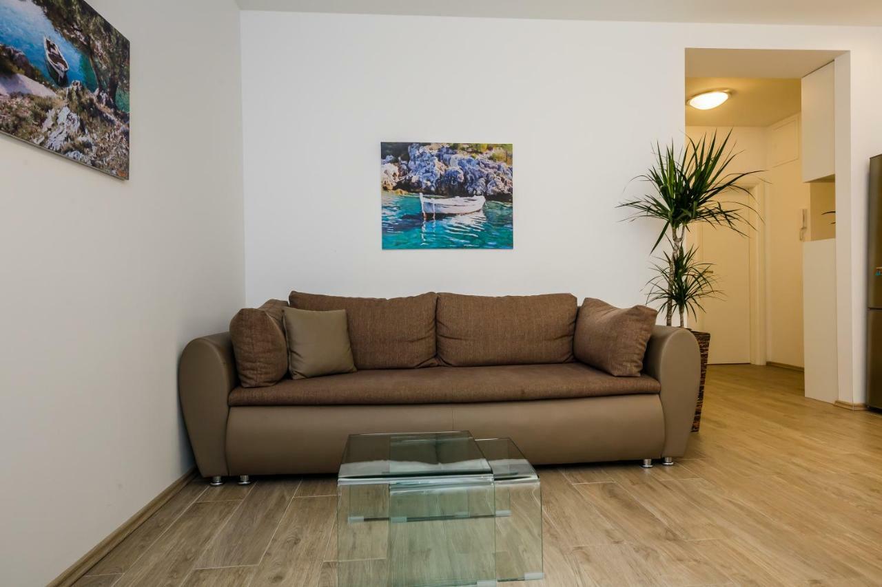 Olive Tree Apartment Split Exterior photo