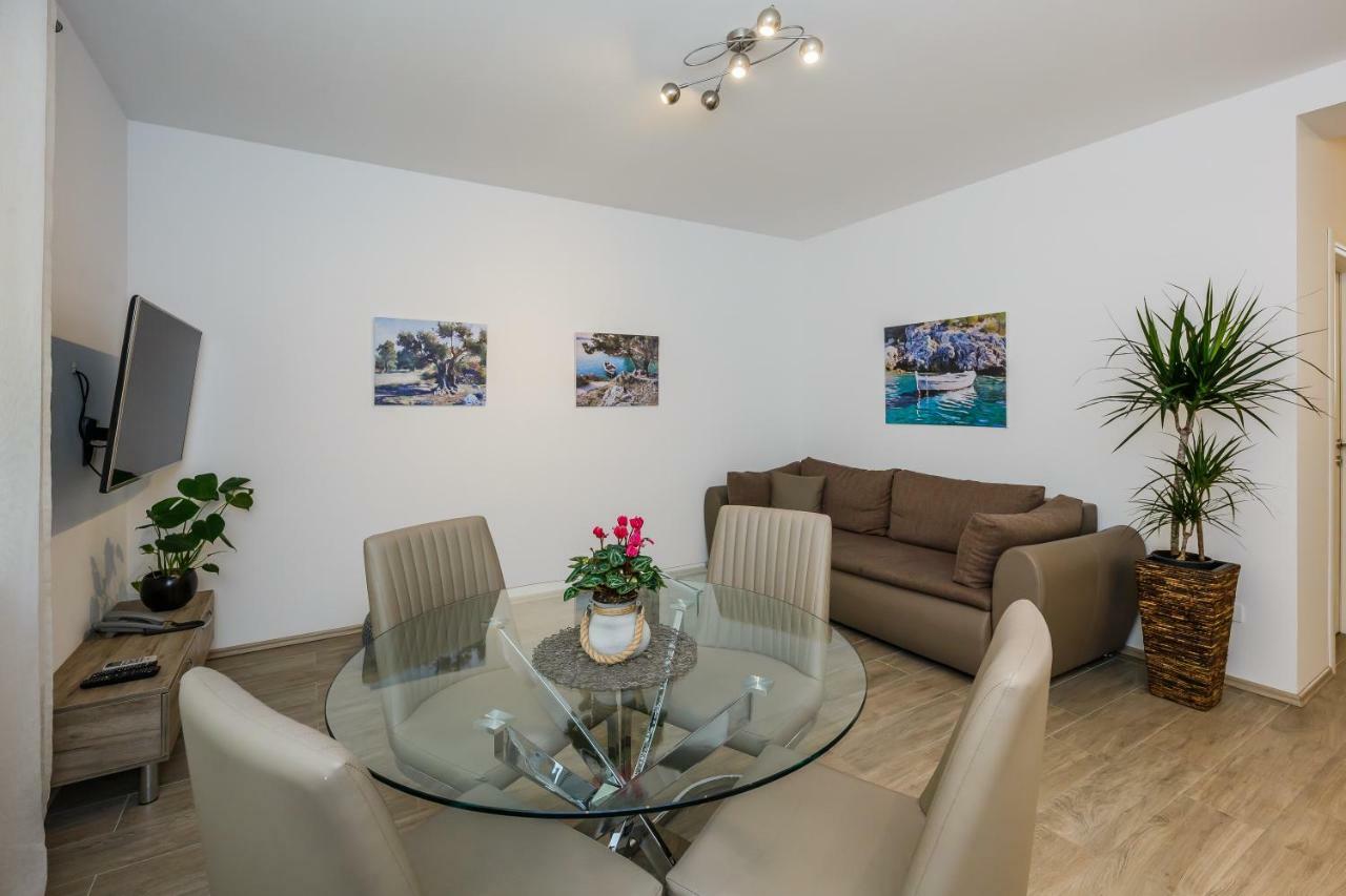 Olive Tree Apartment Split Exterior photo